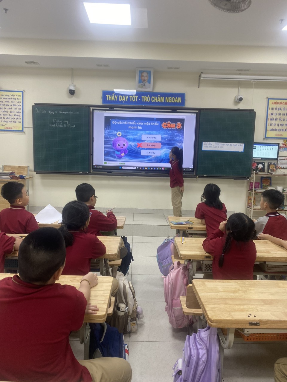 C:\Users\Administrator\Desktop\ảnh 3.jpg