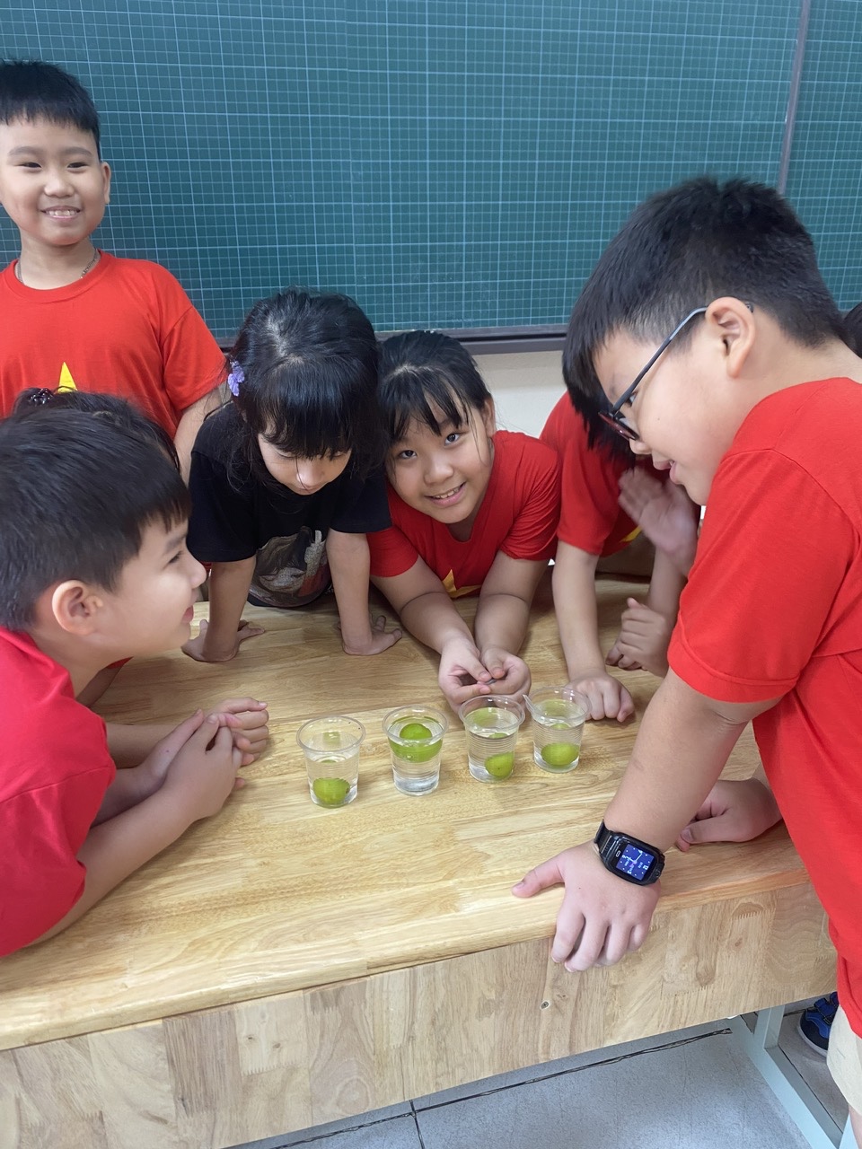 C:\Users\Administrator\Desktop\nho 1.jpg