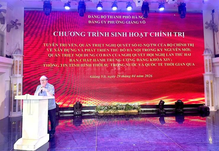 Đảng ủy phường tổ chức Chương trình sinh hoạt chính trị Quý II năm 2026, tuyên truyền, quán triệt những Nghị quyết quan trọng của Trung ương