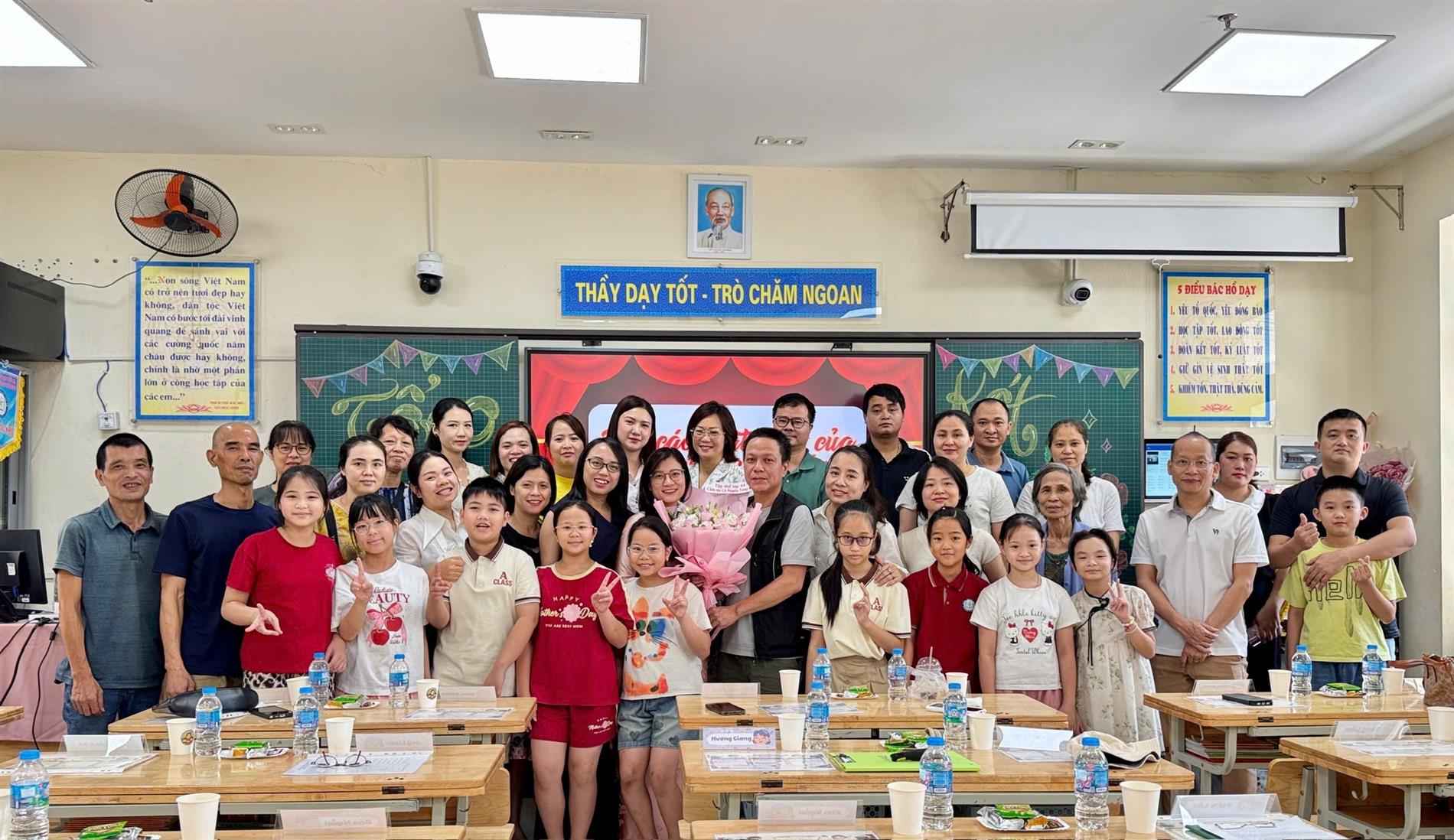 🌸Buổi họp CMHS tổng kết năm học của lớp 4A: Khép lại  một năm học - Gắn kết yêu thương🌸